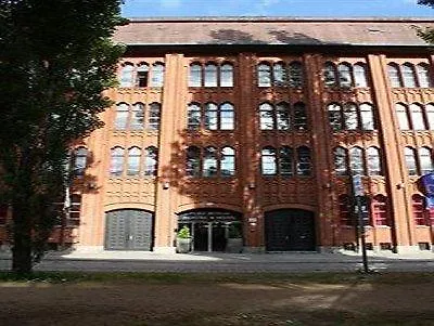 ***  Plus Berlin Hostel Und Hotel Γερμανία