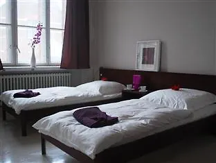 Plus Berlin Hostel Und Hotel 3*,  Germania